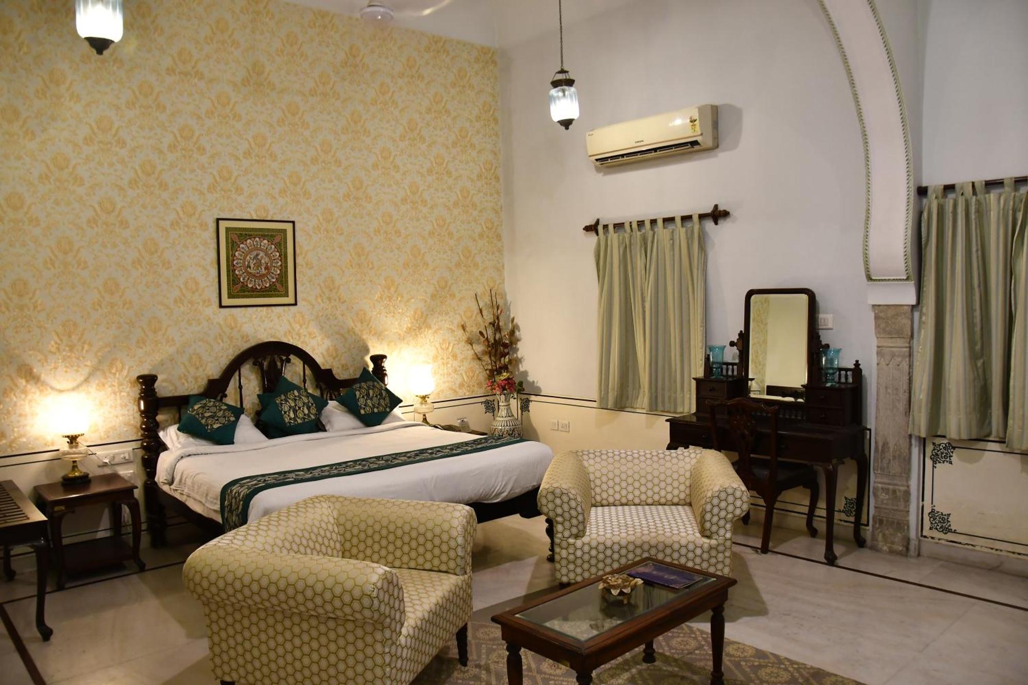 Khandela Haveli - A Boutique Heritage Hotel Джапур Экстерьер фото